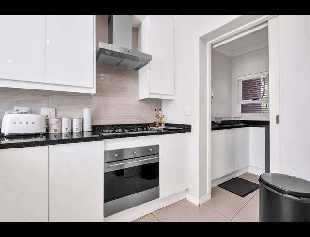 3 BEDROOM TOWNHOUSE FOR SALE IN VICTORY PARK